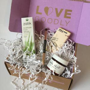 Love Goodly box with beauty products